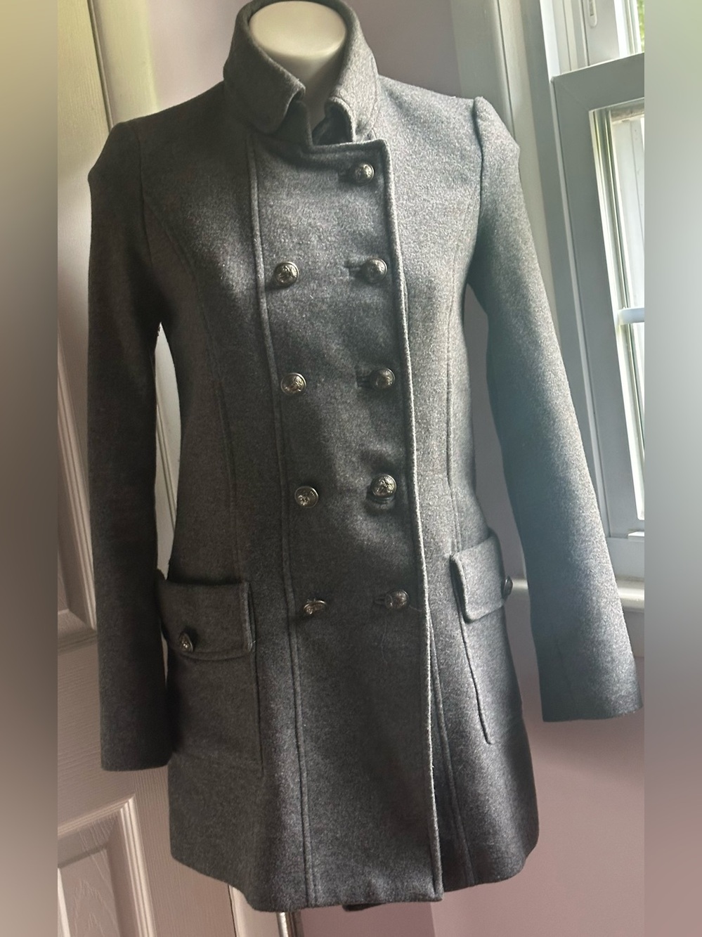 ZARA WARM WEAR TRF Gray Wool Double-Breasted 9 Button Side Pockets Pea Coat Sz M